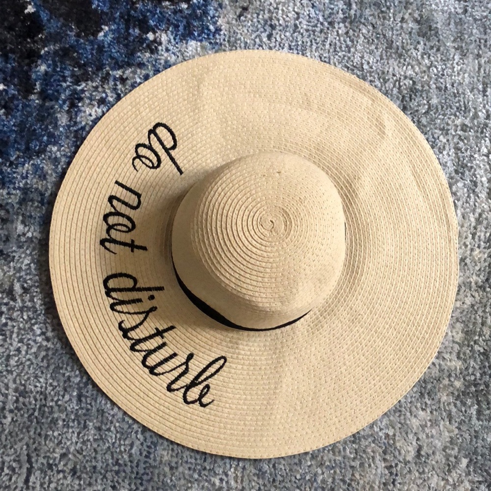 Large brim SUN HAT - one size - never worn